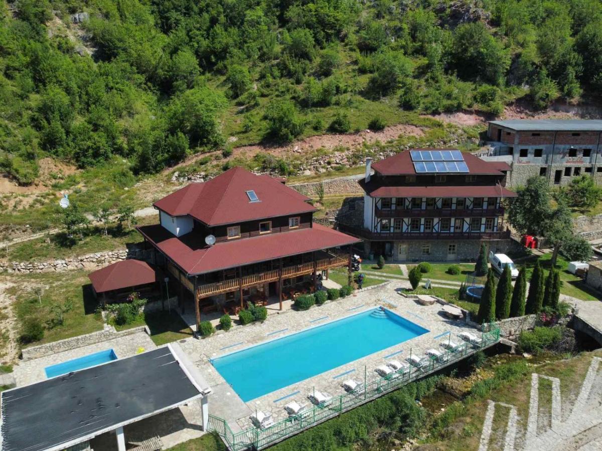 Hotel & Camping Etno Selo Vrelo Berane Ngoại thất bức ảnh